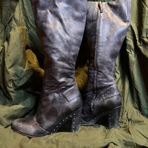 UGG Leather Distressed Knee High Wedge Boot Size 8.5